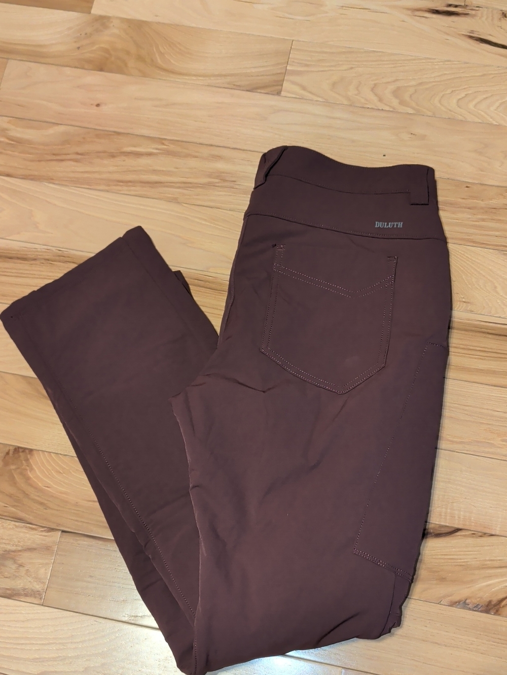 Duluth Trading Co Fleece Lined Straight-Leg Pants in Plum 10x31